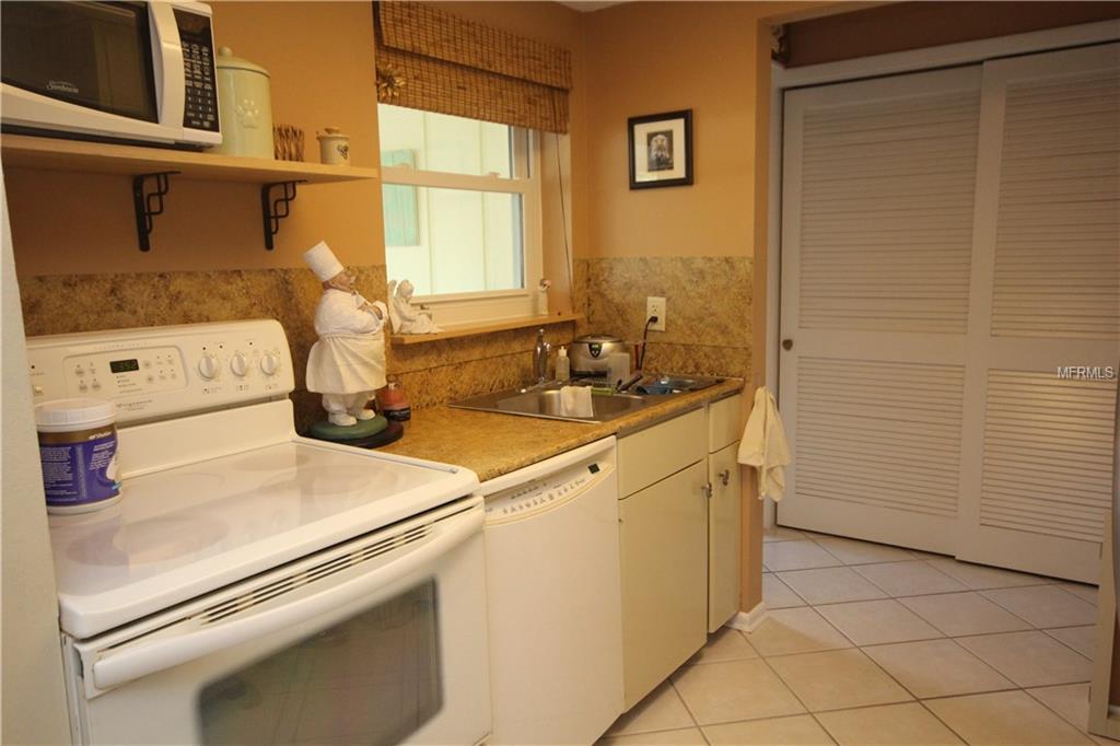 212 BLACKBURN ROAD, NOKOMIS, Florida 34275, 2 Bedrooms Bedrooms, 5 Rooms Rooms,2 BathroomsBathrooms,Residential,For sale,BLACKBURN,A4207236