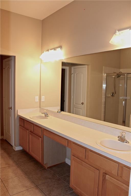 5151 ALDERBROOK PLACE, LAND O LAKES, Florida 34638, 4 Bedrooms Bedrooms, 6 Rooms Rooms,3 BathroomsBathrooms,Residential,For sale,ALDERBROOK,W7637808