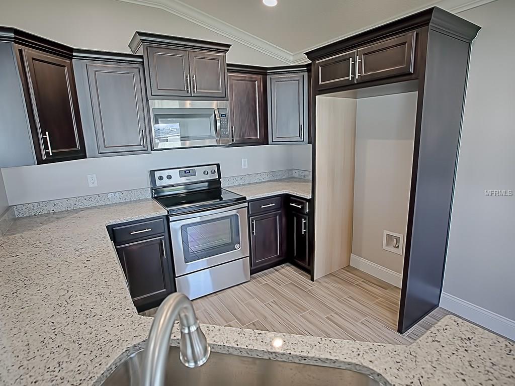 7600 LAKE ANGELINA DRIVE, MOUNT DORA, Florida 32757, 3 Bedrooms Bedrooms, 8 Rooms Rooms,2 BathroomsBathrooms,Residential,For sale,LAKE ANGELINA,G4847342