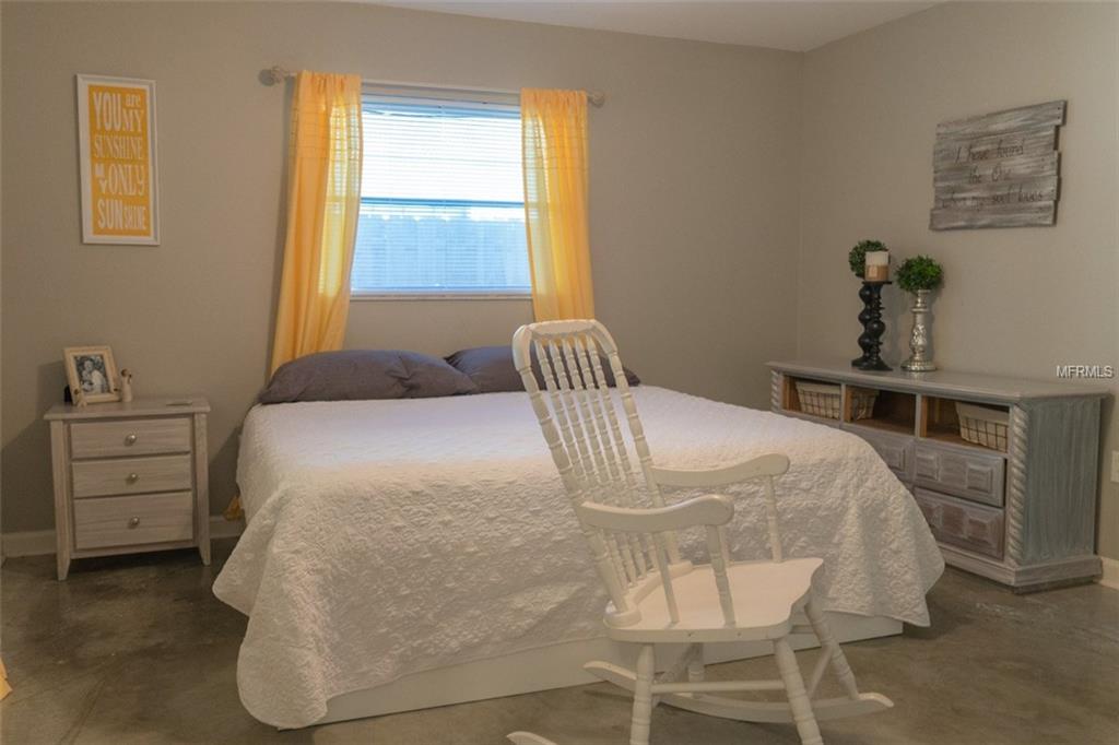 3917 CORONA LANE, SARASOTA, Florida 34232, 3 Bedrooms Bedrooms, 5 Rooms Rooms,2 BathroomsBathrooms,Residential,For sale,CORONA,A4204408