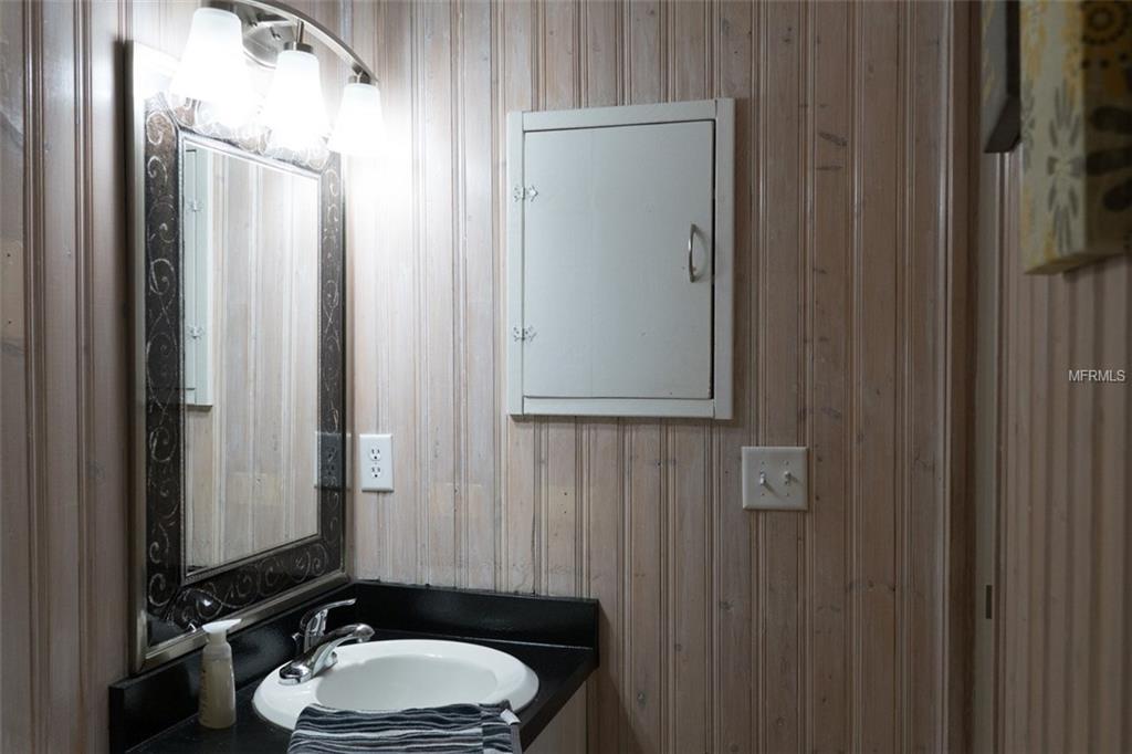 3917 CORONA LANE, SARASOTA, Florida 34232, 3 Bedrooms Bedrooms, 5 Rooms Rooms,2 BathroomsBathrooms,Residential,For sale,CORONA,A4204408