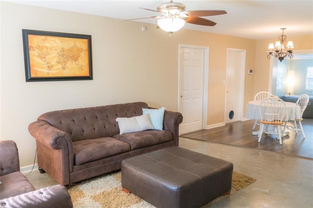 3917 CORONA LANE, SARASOTA, Florida 34232, 3 Bedrooms Bedrooms, 5 Rooms Rooms,2 BathroomsBathrooms,Residential,For sale,CORONA,A4204408