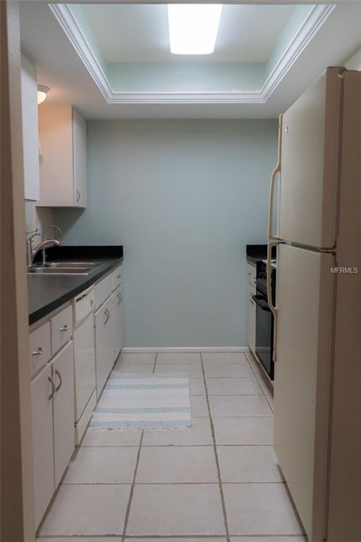 3917 CORONA LANE, SARASOTA, Florida 34232, 3 Bedrooms Bedrooms, 5 Rooms Rooms,2 BathroomsBathrooms,Residential,For sale,CORONA,A4204408