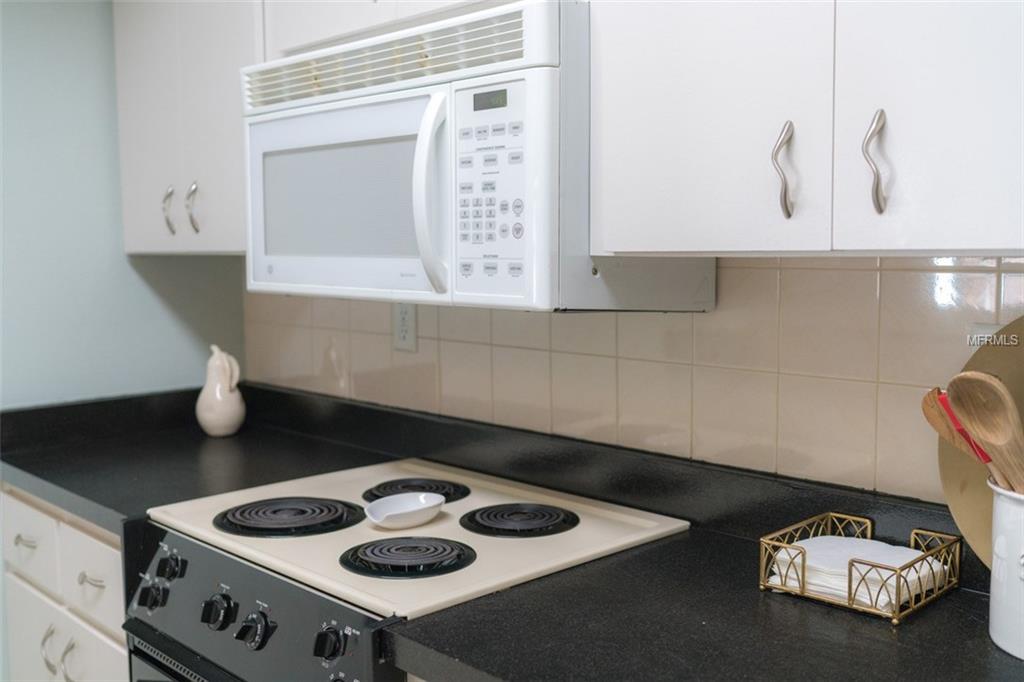 3917 CORONA LANE, SARASOTA, Florida 34232, 3 Bedrooms Bedrooms, 5 Rooms Rooms,2 BathroomsBathrooms,Residential,For sale,CORONA,A4204408