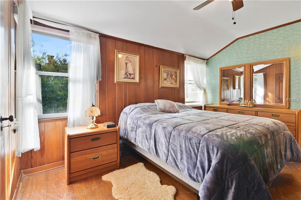 410 FLORIDA AVENUE, SAINT CLOUD, Florida 34769, 3 Bedrooms Bedrooms, 8 Rooms Rooms,2 BathroomsBathrooms,Residential,For sale,FLORIDA,S4856245