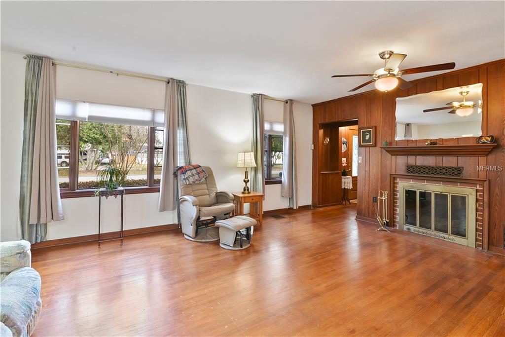 410 FLORIDA AVENUE, SAINT CLOUD, Florida 34769, 3 Bedrooms Bedrooms, 8 Rooms Rooms,2 BathroomsBathrooms,Residential,For sale,FLORIDA,S4856245