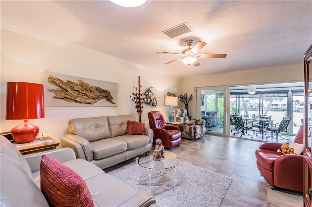 457 BOCA CIEGA POINT BOULEVARD N, ST PETERSBURG, Florida 33708, 2 Bedrooms Bedrooms, 4 Rooms Rooms,2 BathroomsBathrooms,Residential,For sale,BOCA CIEGA POINT,U7846439