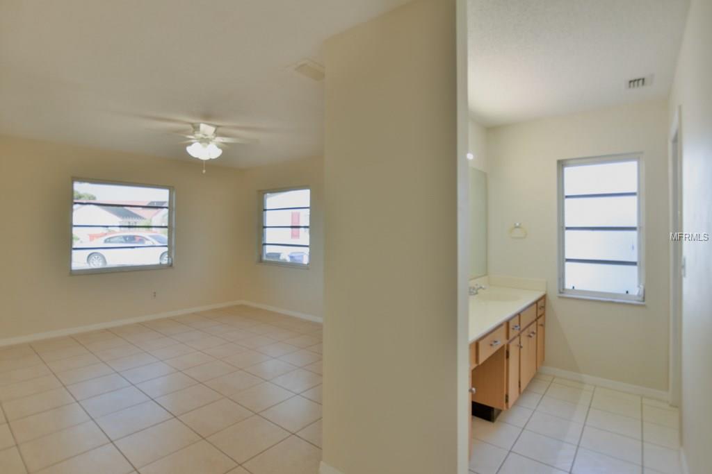 705 WESTMONT WAY, SUN CITY CENTER, Florida 33573, 2 Bedrooms Bedrooms, 8 Rooms Rooms,2 BathroomsBathrooms,Residential,For sale,WESTMONT,T2927418