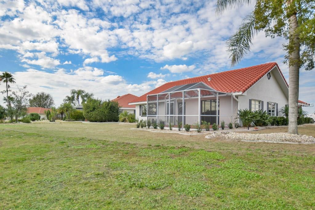 705 WESTMONT WAY, SUN CITY CENTER, Florida 33573, 2 Bedrooms Bedrooms, 8 Rooms Rooms,2 BathroomsBathrooms,Residential,For sale,WESTMONT,T2927418