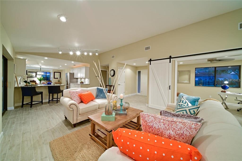 5417 EVERWOOD RUN, SARASOTA, Florida 34235, 3 Bedrooms Bedrooms, 8 Rooms Rooms,2 BathroomsBathrooms,Residential,For sale,EVERWOOD,A4209870