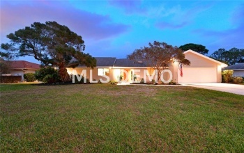 5417 EVERWOOD RUN, SARASOTA, Florida 34235, 3 Bedrooms Bedrooms, 8 Rooms Rooms,2 BathroomsBathrooms,Residential,For sale,EVERWOOD,A4209870