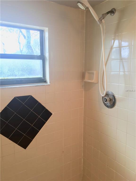 290 SUMMERSET DRIVE, APOPKA, Florida 32712, 3 Bedrooms Bedrooms, 6 Rooms Rooms,2 BathroomsBathrooms,Residential,For sale,SUMMERSET,S4857040