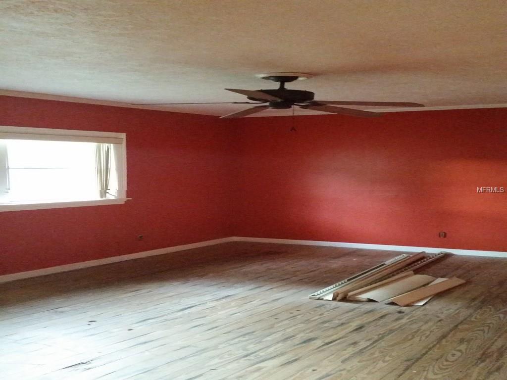 LUTZ, Florida 33558, 4 Bedrooms Bedrooms, 7 Rooms Rooms,3 BathroomsBathrooms,Residential,For sale,T2786647