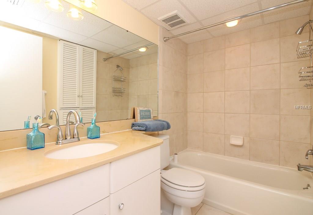 200 THE ESPLANADE N, VENICE, Florida 34285, 2 Bedrooms Bedrooms, 5 Rooms Rooms,2 BathroomsBathrooms,Residential,For sale,THE ESPLANADE,A4187821