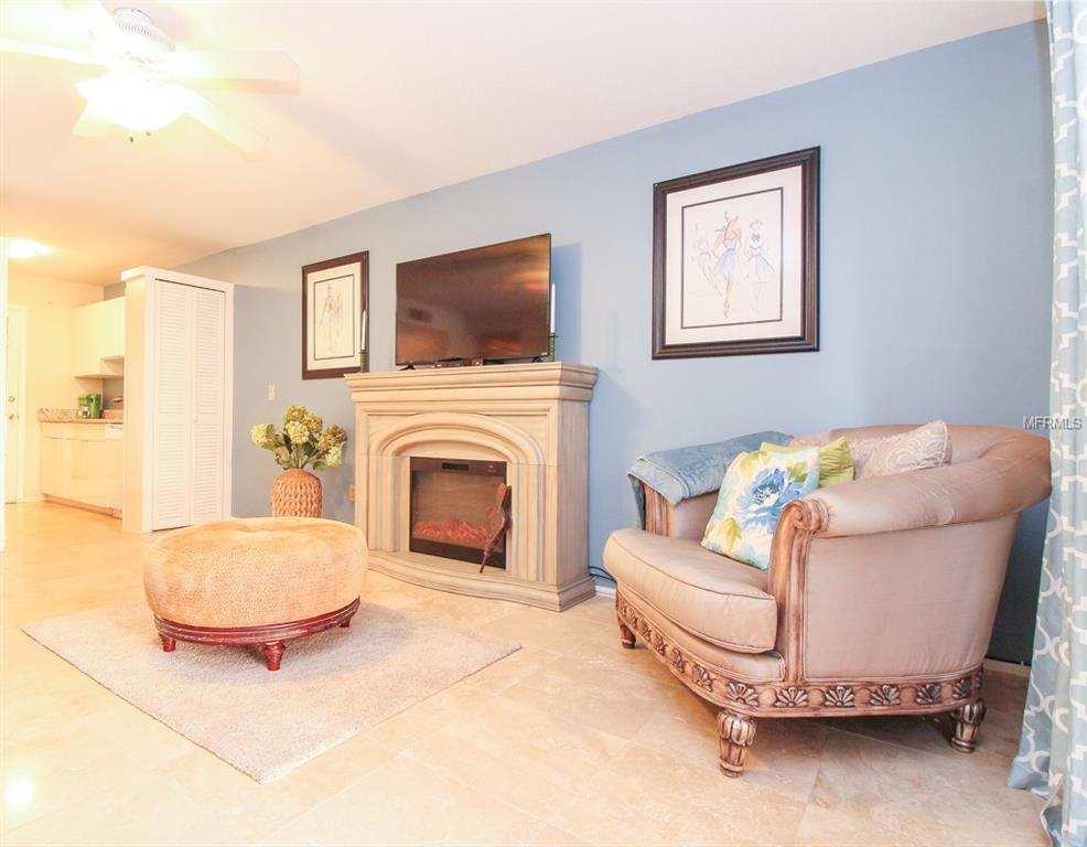 200 THE ESPLANADE N, VENICE, Florida 34285, 2 Bedrooms Bedrooms, 5 Rooms Rooms,2 BathroomsBathrooms,Residential,For sale,THE ESPLANADE,A4187821