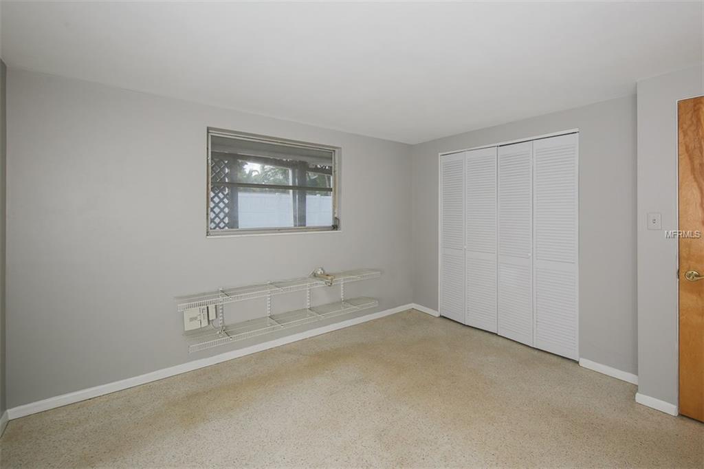 6653 COLONIAL DRIVE, SARASOTA, Florida 34231, 2 Bedrooms Bedrooms, 7 Rooms Rooms,2 BathroomsBathrooms,Residential,For sale,COLONIAL,A4196815