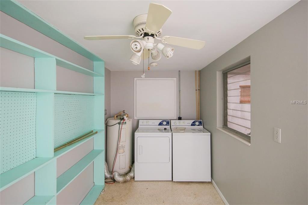 6653 COLONIAL DRIVE, SARASOTA, Florida 34231, 2 Bedrooms Bedrooms, 7 Rooms Rooms,2 BathroomsBathrooms,Residential,For sale,COLONIAL,A4196815