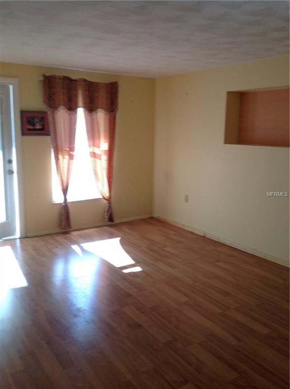 415 52ND AVENUE DRIVE W, BRADENTON, Florida 34207, 2 Bedrooms Bedrooms, 7 Rooms Rooms,2 BathroomsBathrooms,Residential,For sale,52ND AVENUE,A4205363