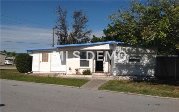 415 52ND AVENUE DRIVE W, BRADENTON, Florida 34207, 2 Bedrooms Bedrooms, 7 Rooms Rooms,2 BathroomsBathrooms,Residential,For sale,52ND AVENUE,A4205363