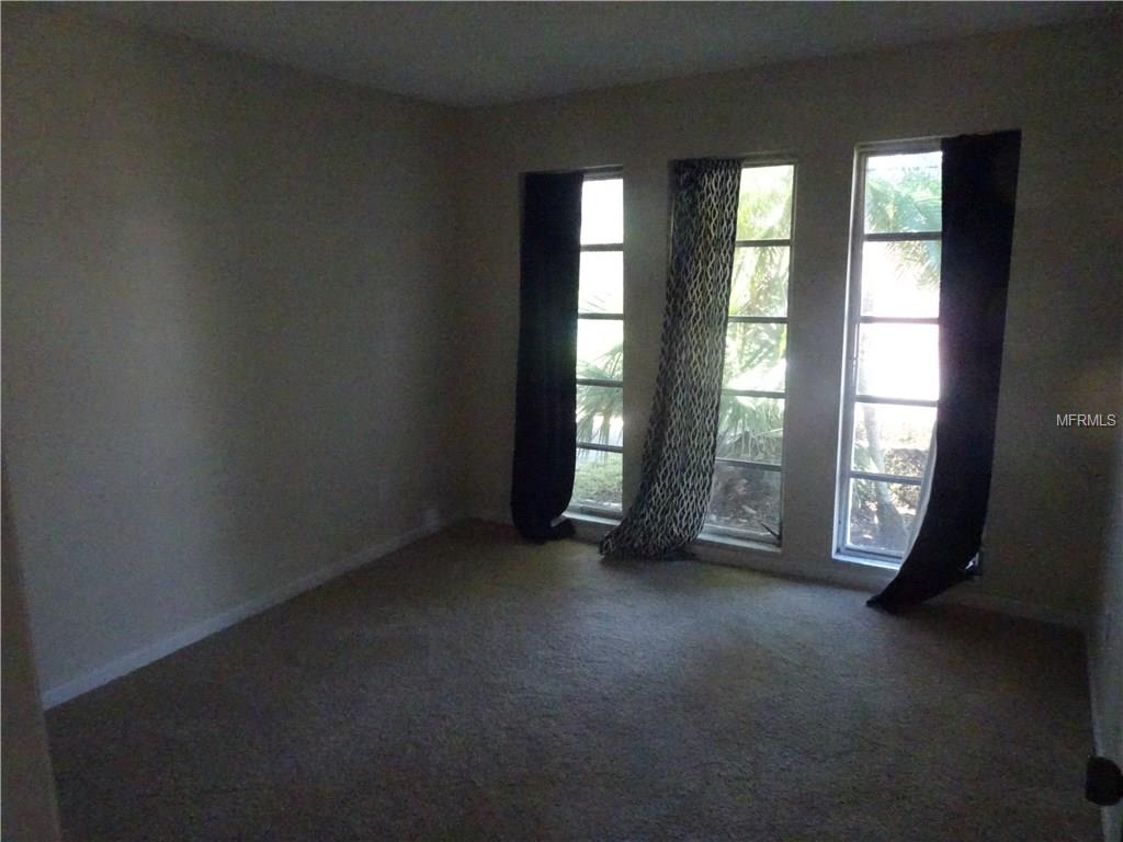 1301 ALAMEDA AVENUE, CLEARWATER, Florida 33759, 4 Bedrooms Bedrooms, 6 Rooms Rooms,2 BathroomsBathrooms,Residential,For sale,ALAMEDA,U7843955