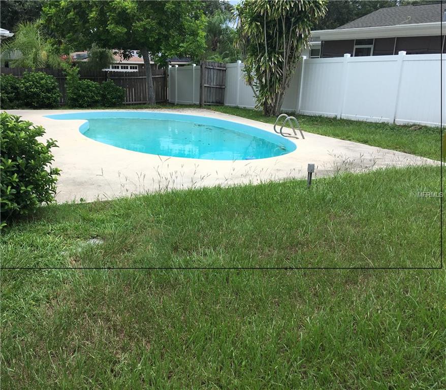 1301 ALAMEDA AVENUE, CLEARWATER, Florida 33759, 4 Bedrooms Bedrooms, 6 Rooms Rooms,2 BathroomsBathrooms,Residential,For sale,ALAMEDA,U7843955