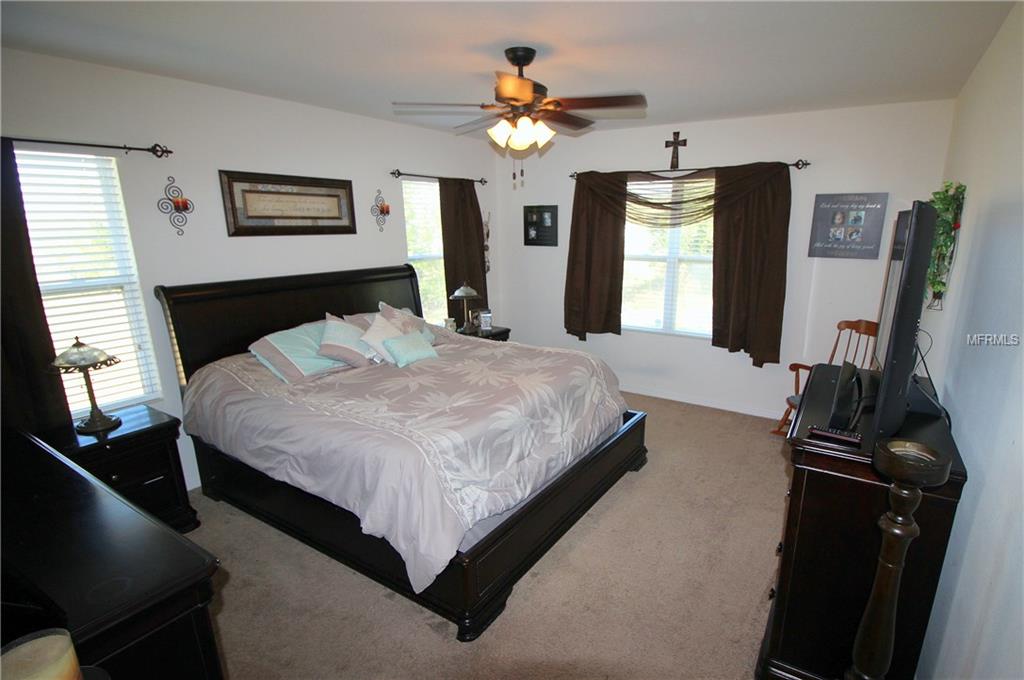 308 ASHTON WOODS LANE, LEESBURG, Florida 34748, 4 Bedrooms Bedrooms, 7 Rooms Rooms,2 BathroomsBathrooms,Residential,For sale,ASHTON WOODS,O5560084