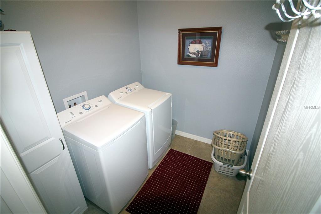 308 ASHTON WOODS LANE, LEESBURG, Florida 34748, 4 Bedrooms Bedrooms, 7 Rooms Rooms,2 BathroomsBathrooms,Residential,For sale,ASHTON WOODS,O5560084