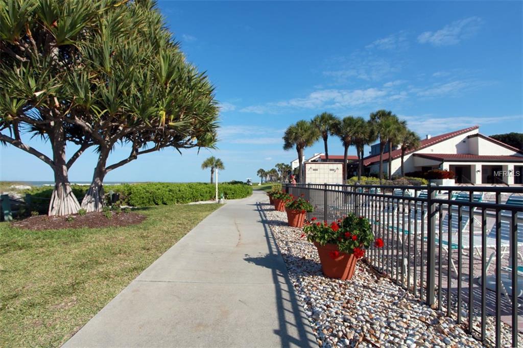 2045 GULF OF MEXICO DRIVE, LONGBOAT KEY, Florida 34228, 2 Bedrooms Bedrooms, 5 Rooms Rooms,2 BathroomsBathrooms,Residential,For sale,GULF OF MEXICO,A4209406