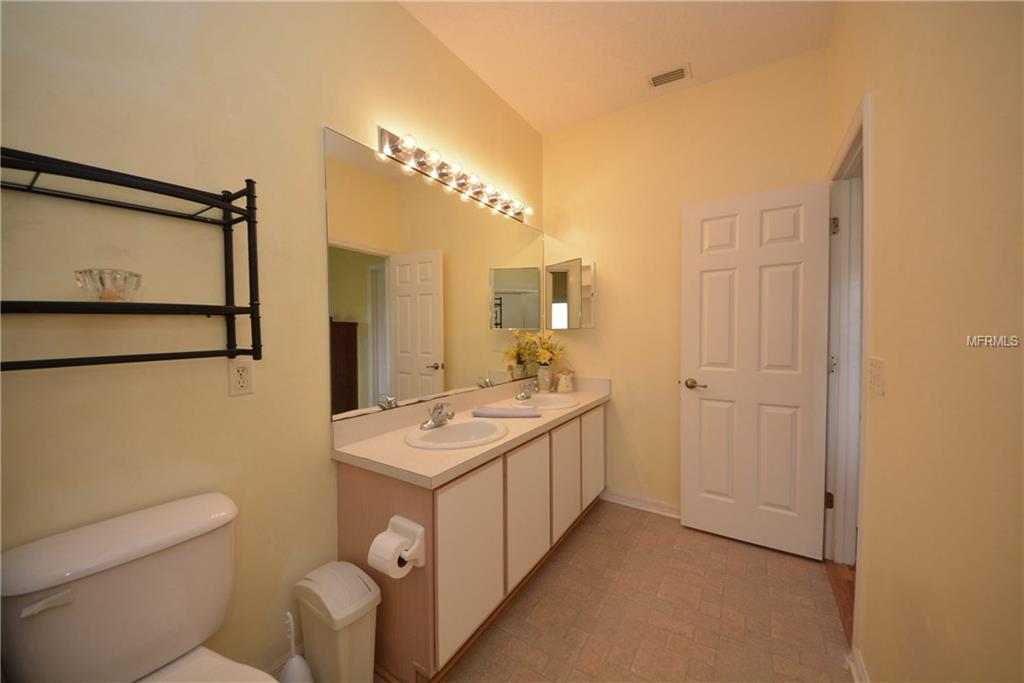 4314 BERWICK DRIVE, LAKE WALES, Florida 33859, 2 Bedrooms Bedrooms, 8 Rooms Rooms,2 BathroomsBathrooms,Residential,For sale,BERWICK,P4719003