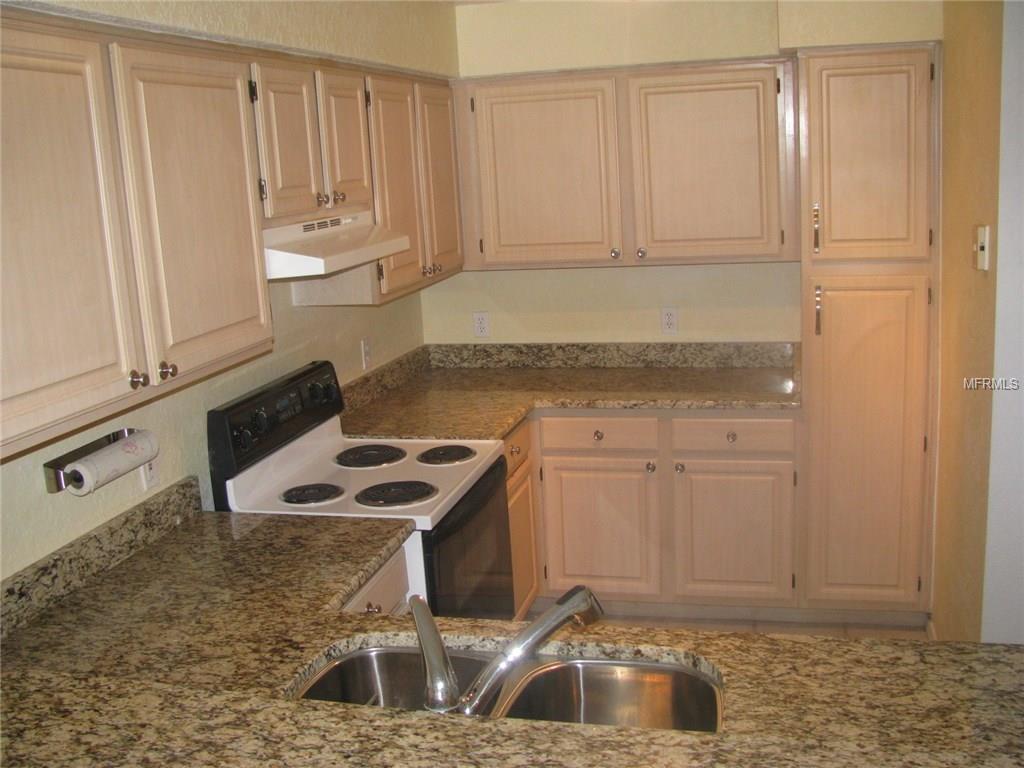 13815 FAIRWAY ISLAND DRIVE, ORLANDO, Florida 32837, 1 Bedroom Bedrooms, 3 Rooms Rooms,1 BathroomBathrooms,Residential,For sale,FAIRWAY ISLAND,O5561414