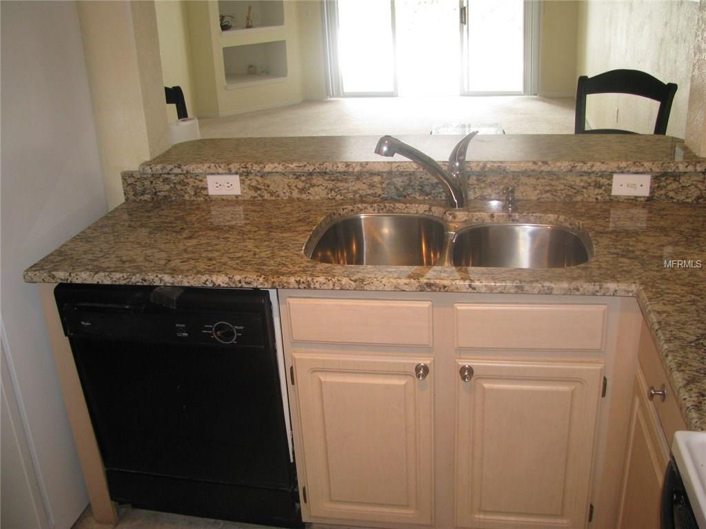 13815 FAIRWAY ISLAND DRIVE, ORLANDO, Florida 32837, 1 Bedroom Bedrooms, 3 Rooms Rooms,1 BathroomBathrooms,Residential,For sale,FAIRWAY ISLAND,O5561414