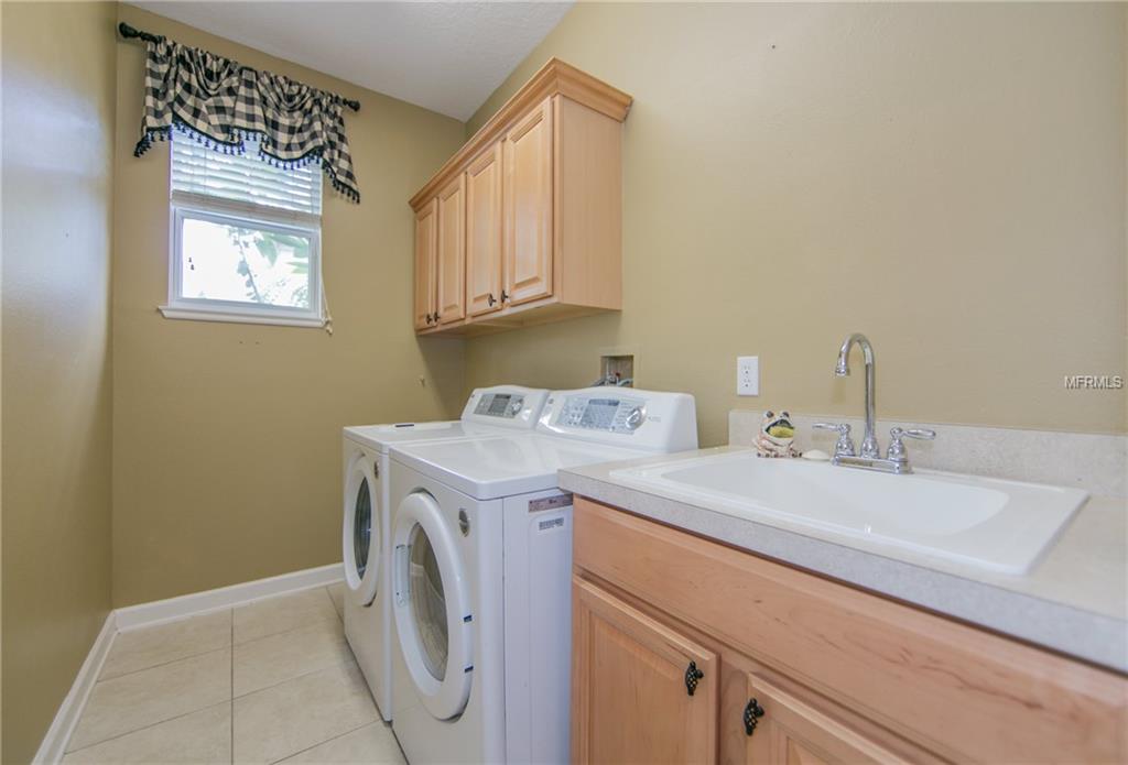 6241 BORDEAUX CIRCLE, SANFORD, Florida 32771, 5 Bedrooms Bedrooms, 9 Rooms Rooms,4 BathroomsBathrooms,Residential,For sale,BORDEAUX,O5561942