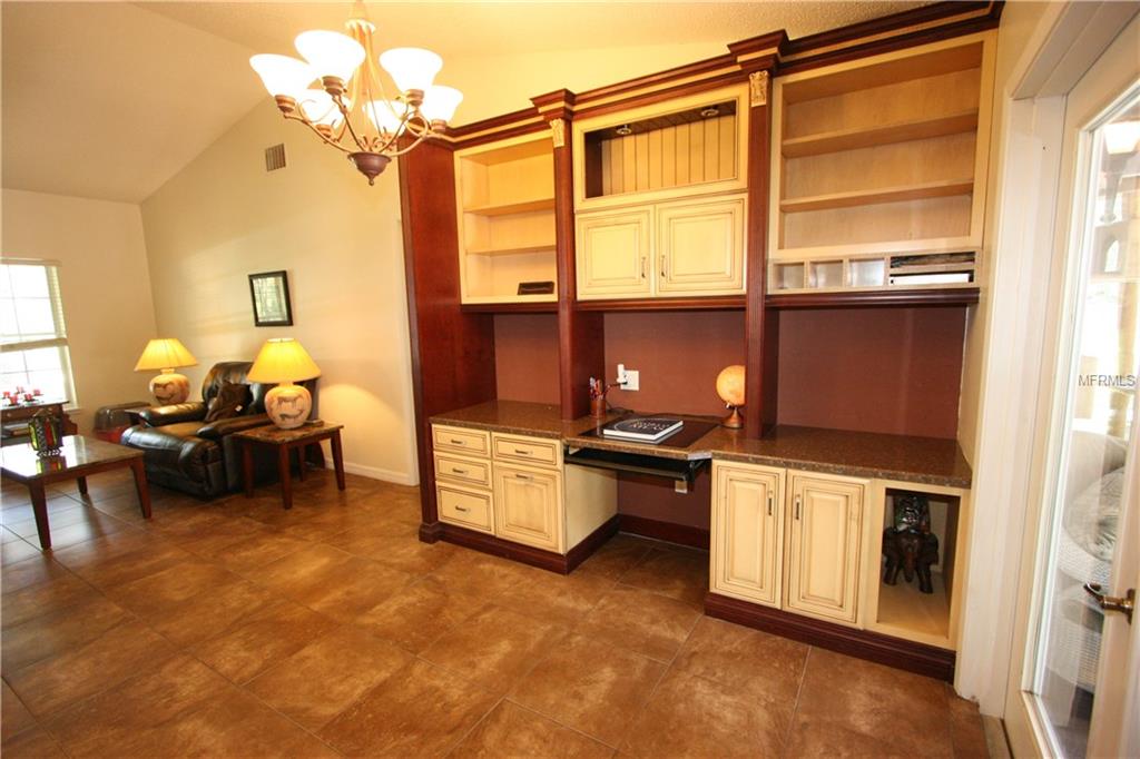 6700 SHELLBARK BOULEVARD, APOPKA, Florida 32703, 4 Bedrooms Bedrooms, 8 Rooms Rooms,3 BathroomsBathrooms,Residential,For sale,SHELLBARK,O5529831