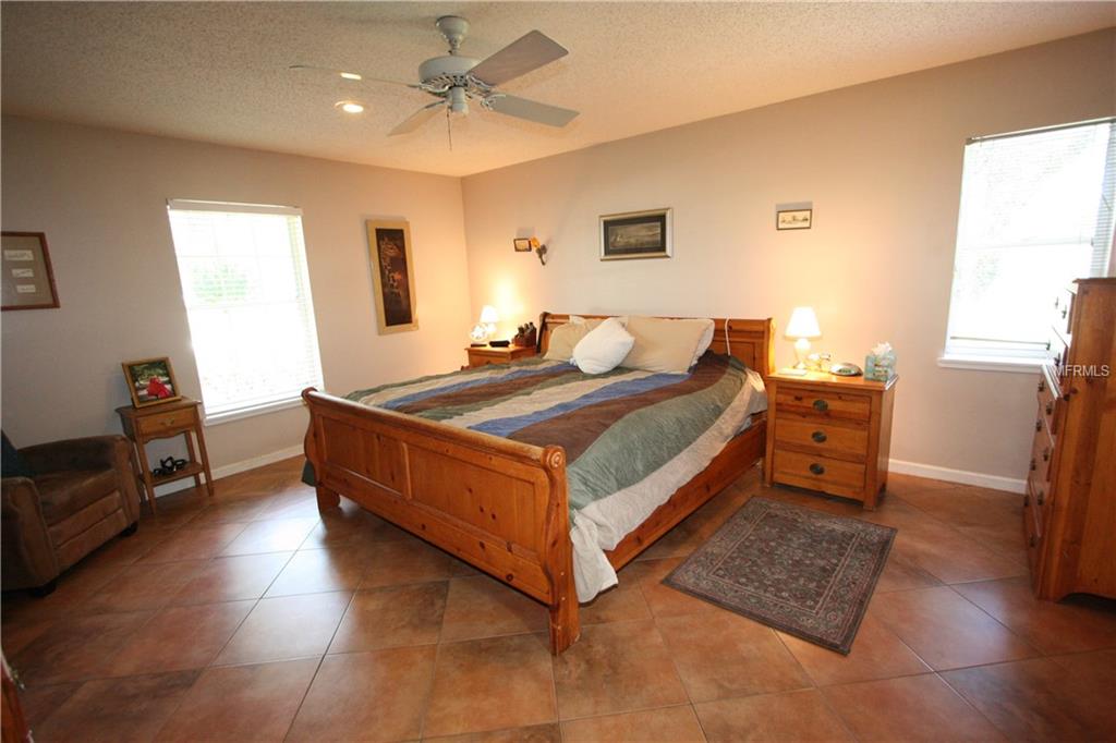 6700 SHELLBARK BOULEVARD, APOPKA, Florida 32703, 4 Bedrooms Bedrooms, 8 Rooms Rooms,3 BathroomsBathrooms,Residential,For sale,SHELLBARK,O5529831