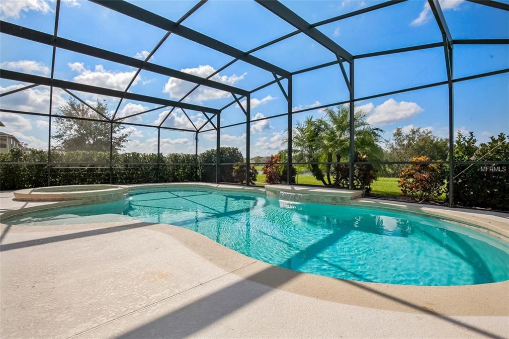 12542 OULTON CIRCLE, ORLANDO, Florida 32832, 4 Bedrooms Bedrooms, 8 Rooms Rooms,2 BathroomsBathrooms,Residential,For sale,OULTON,O5537336