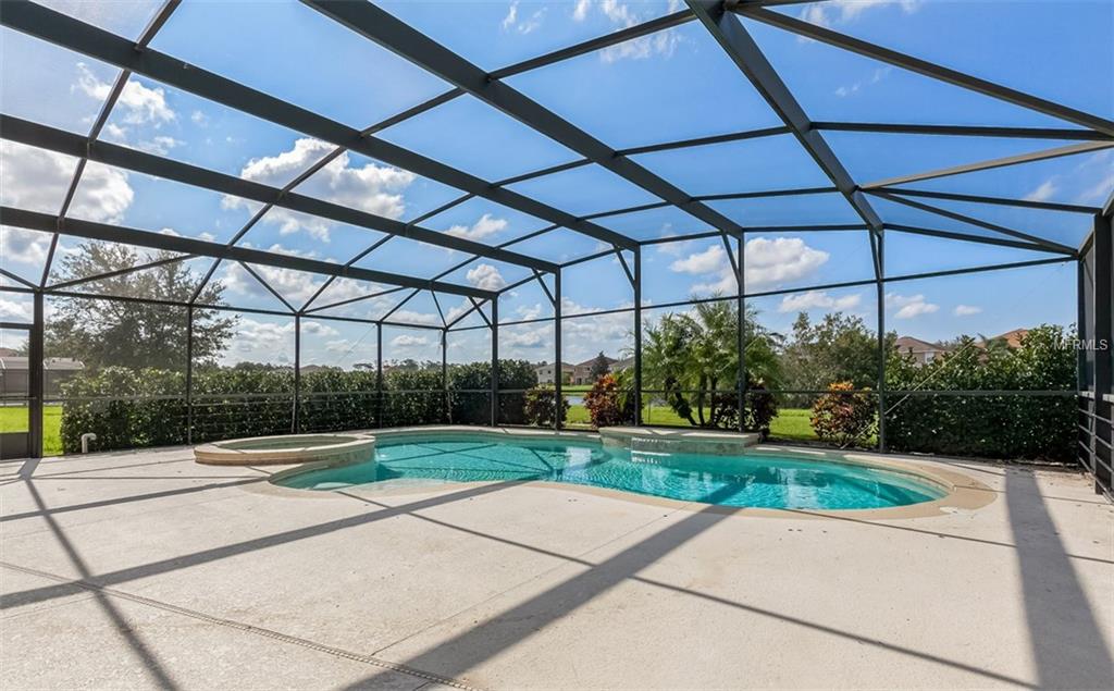 12542 OULTON CIRCLE, ORLANDO, Florida 32832, 4 Bedrooms Bedrooms, 8 Rooms Rooms,2 BathroomsBathrooms,Residential,For sale,OULTON,O5537336