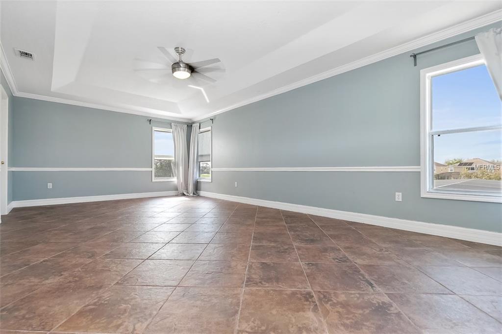 12542 OULTON CIRCLE, ORLANDO, Florida 32832, 4 Bedrooms Bedrooms, 8 Rooms Rooms,2 BathroomsBathrooms,Residential,For sale,OULTON,O5537336