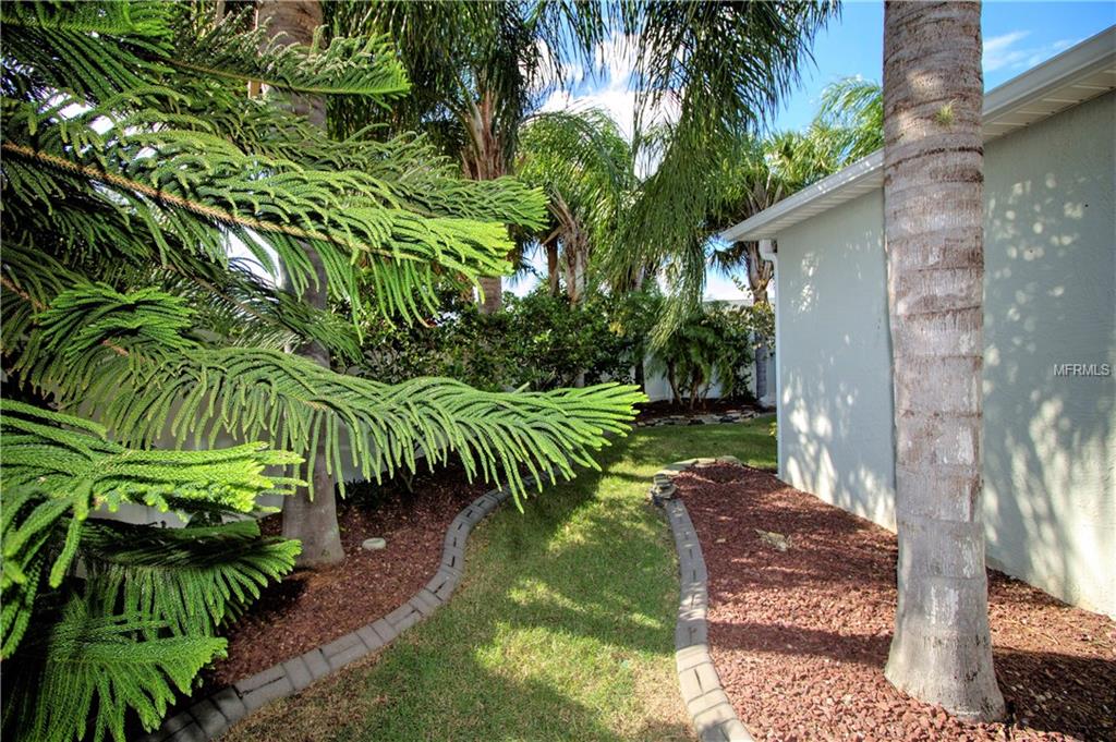 2462 SAFFRON LANE, THE VILLAGES, Florida 32162, 3 Bedrooms Bedrooms, 7 Rooms Rooms,2 BathroomsBathrooms,Residential,For sale,SAFFRON,G4848269