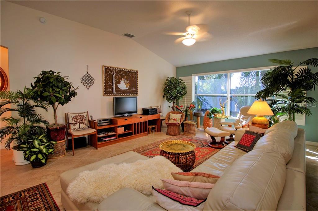 2462 SAFFRON LANE, THE VILLAGES, Florida 32162, 3 Bedrooms Bedrooms, 7 Rooms Rooms,2 BathroomsBathrooms,Residential,For sale,SAFFRON,G4848269