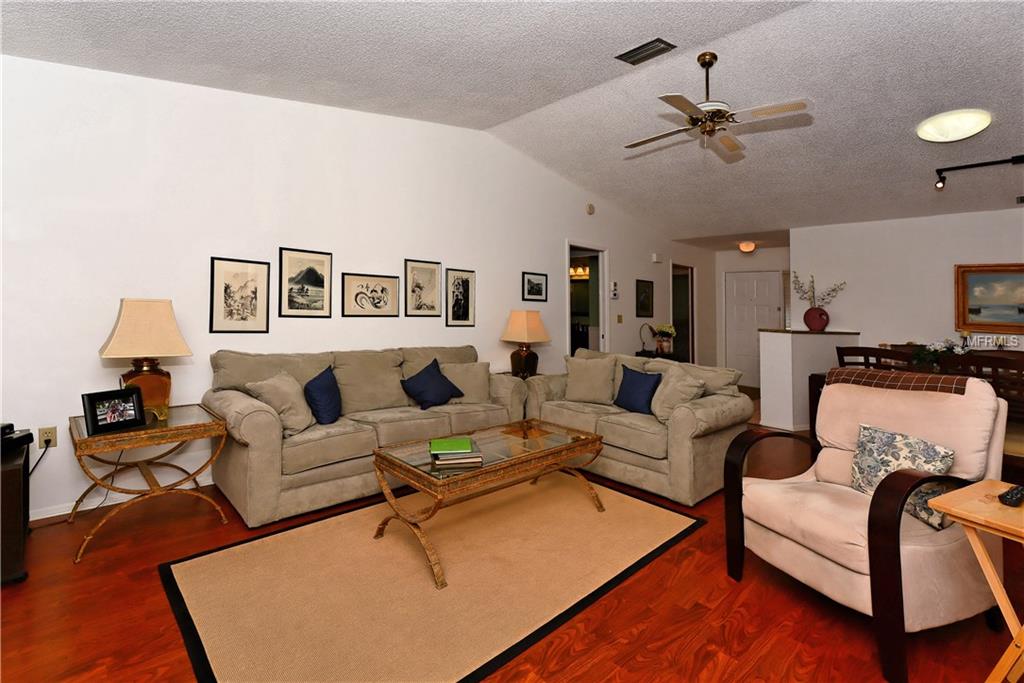 611 APPLE LANE, ENGLEWOOD, Florida 34223, 2 Bedrooms Bedrooms, 7 Rooms Rooms,2 BathroomsBathrooms,Residential,For sale,APPLE,N5915336