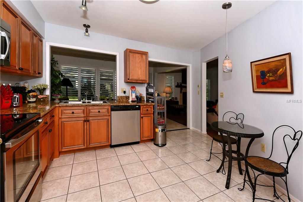 611 APPLE LANE, ENGLEWOOD, Florida 34223, 2 Bedrooms Bedrooms, 7 Rooms Rooms,2 BathroomsBathrooms,Residential,For sale,APPLE,N5915336