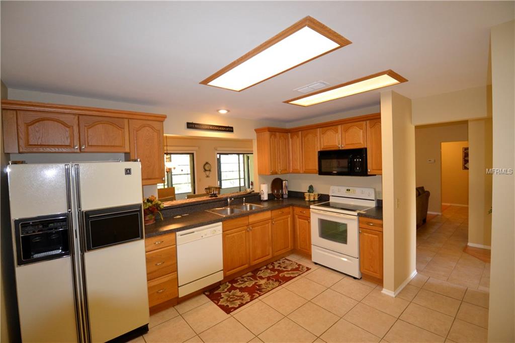 121 COLONY SOUTH DRIVE, TARPON SPRINGS, Florida 34689, 2 Bedrooms Bedrooms, 6 Rooms Rooms,2 BathroomsBathrooms,Residential,For sale,COLONY SOUTH,U7841516