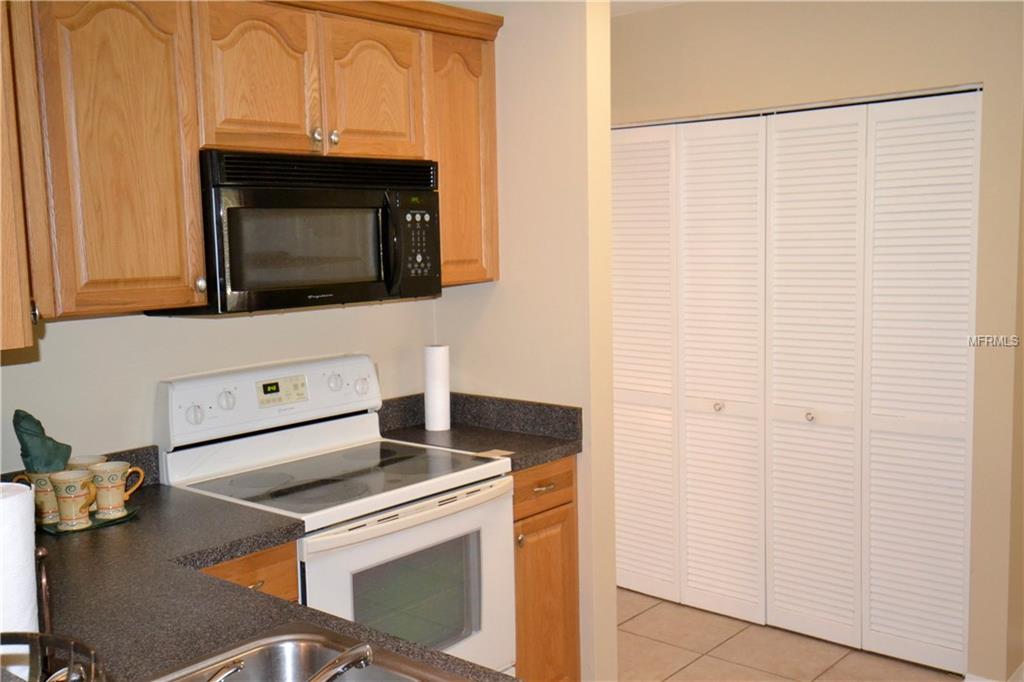 121 COLONY SOUTH DRIVE, TARPON SPRINGS, Florida 34689, 2 Bedrooms Bedrooms, 6 Rooms Rooms,2 BathroomsBathrooms,Residential,For sale,COLONY SOUTH,U7841516