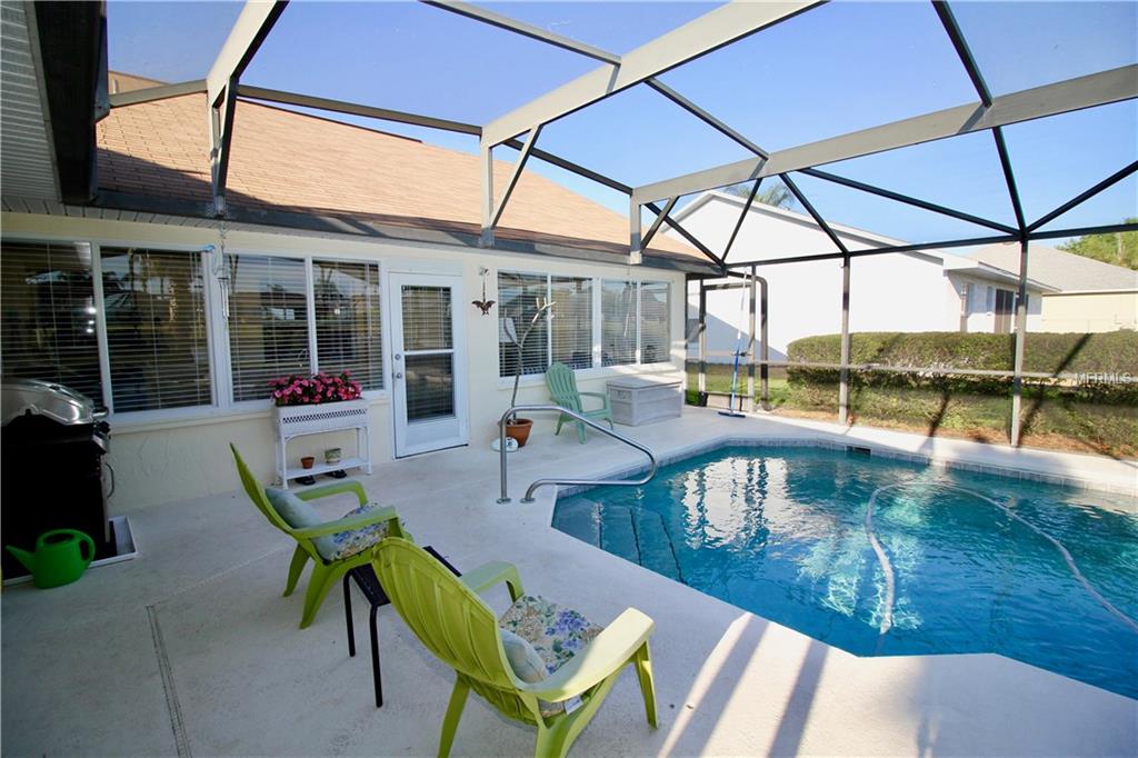 2315 SWEETWATER BOULEVARD, SAINT CLOUD, Florida 34772, 3 Bedrooms Bedrooms, 6 Rooms Rooms,2 BathroomsBathrooms,Residential,For sale,SWEETWATER,S4855787