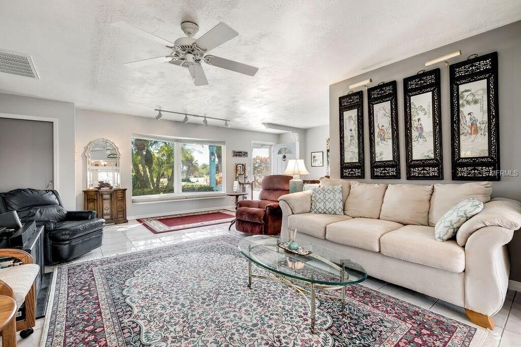 3727 FLORAMAR TERRACE, NEW PORT RICHEY, Florida 34652, 3 Bedrooms Bedrooms, 3 Rooms Rooms,2 BathroomsBathrooms,Residential,For sale,FLORAMAR,U7845189