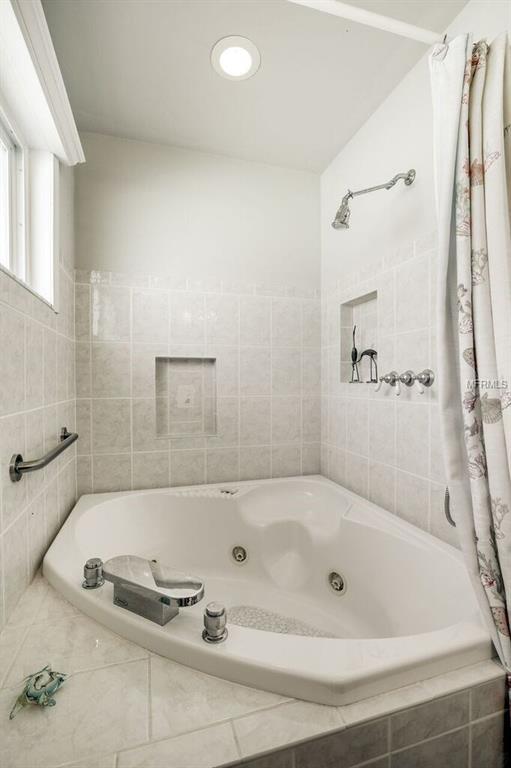 3727 FLORAMAR TERRACE, NEW PORT RICHEY, Florida 34652, 3 Bedrooms Bedrooms, 3 Rooms Rooms,2 BathroomsBathrooms,Residential,For sale,FLORAMAR,U7845189