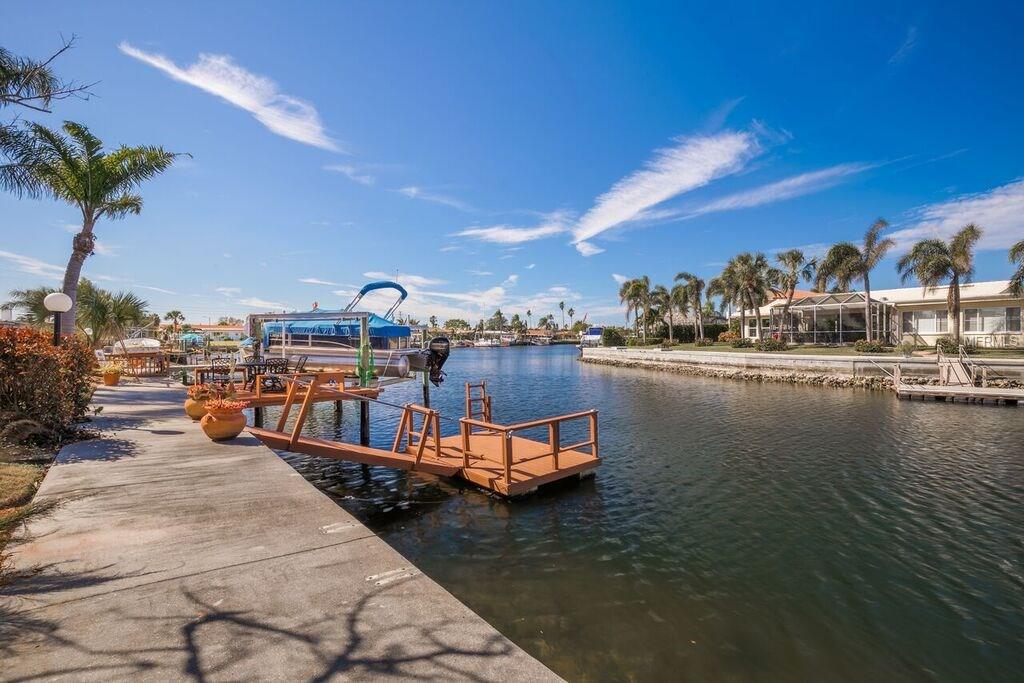 3727 FLORAMAR TERRACE, NEW PORT RICHEY, Florida 34652, 3 Bedrooms Bedrooms, 3 Rooms Rooms,2 BathroomsBathrooms,Residential,For sale,FLORAMAR,U7845189