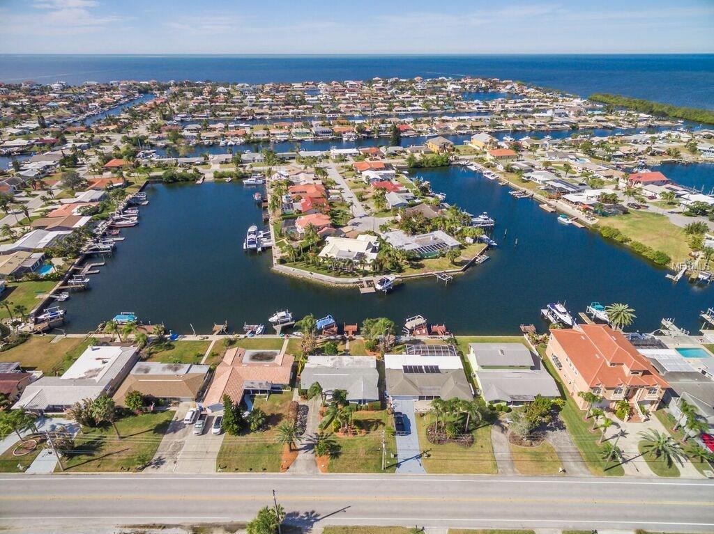 3727 FLORAMAR TERRACE, NEW PORT RICHEY, Florida 34652, 3 Bedrooms Bedrooms, 3 Rooms Rooms,2 BathroomsBathrooms,Residential,For sale,FLORAMAR,U7845189