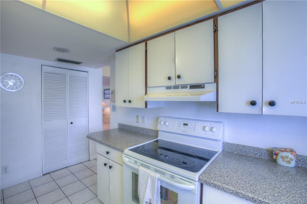 1351 GULF BOULEVARD, CLEARWATER BEACH, Florida 33767, 3 Bedrooms Bedrooms, 3 Rooms Rooms,2 BathroomsBathrooms,Residential,For sale,GULF,U7845719