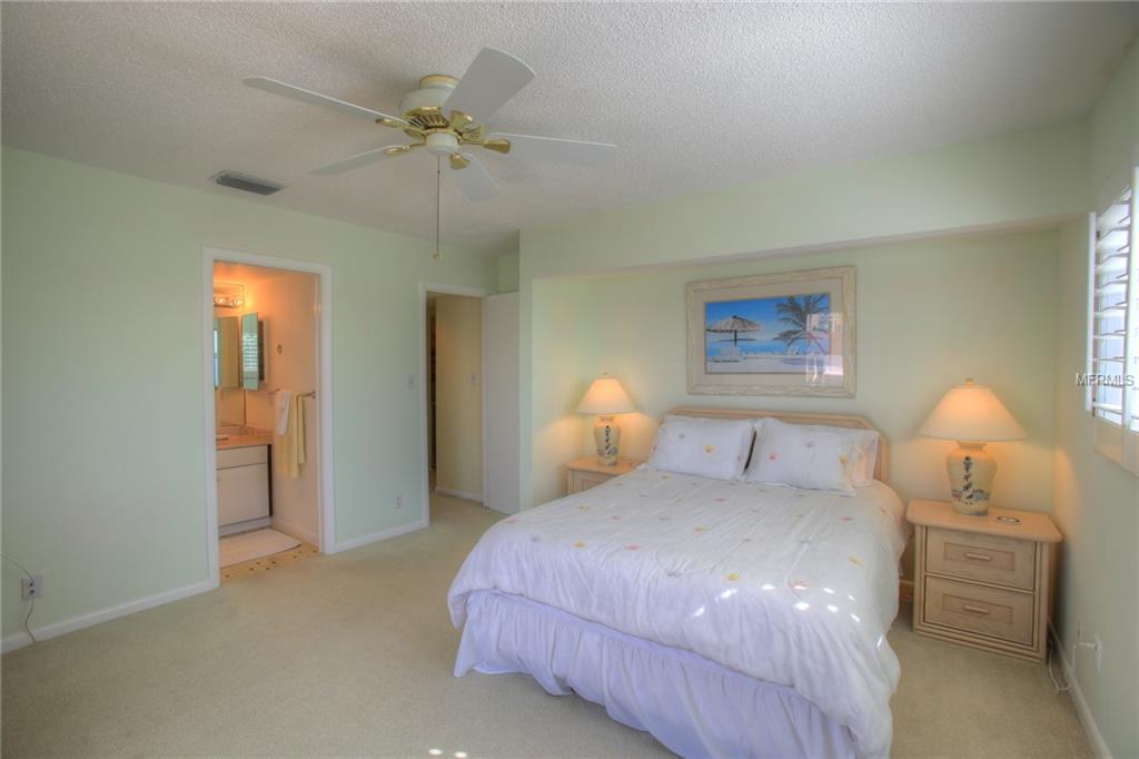 1351 GULF BOULEVARD, CLEARWATER BEACH, Florida 33767, 3 Bedrooms Bedrooms, 3 Rooms Rooms,2 BathroomsBathrooms,Residential,For sale,GULF,U7845719